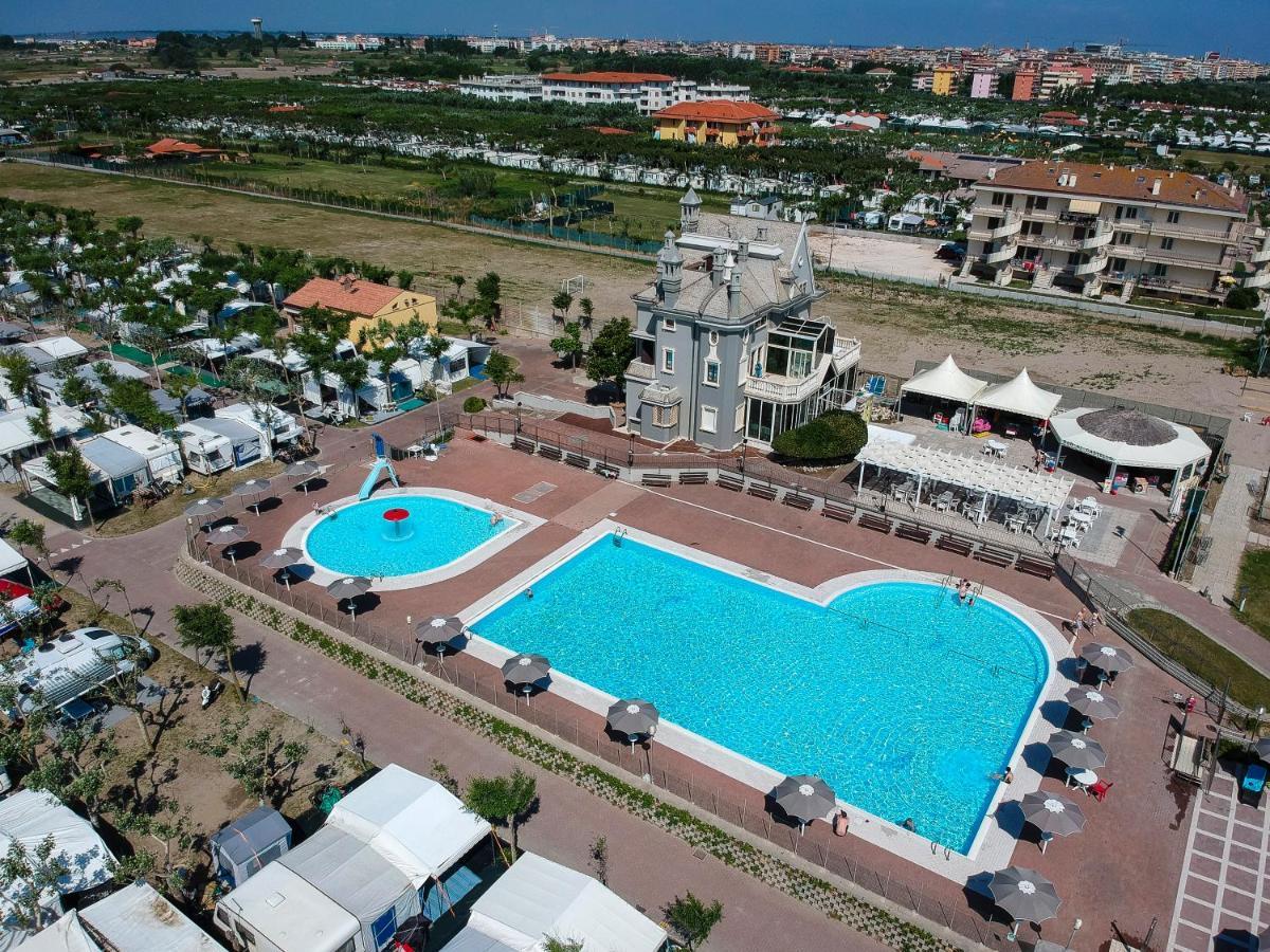 Camping Internazionale - Sottomarina Di Chioggia Exteriör bild